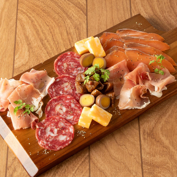 個性豊かな盛り合わせメニューをご用意しました | IRISH PUB CELTS（ケルツ） 名駅4丁目店